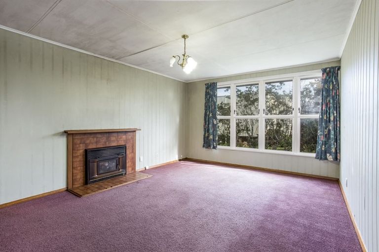 Photo of property in 55 Parakai Avenue, Parakai, 0830