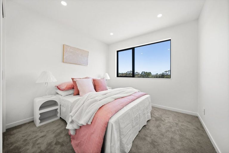 Photo of property in 165 Kerepi Street, Westgate, 0814