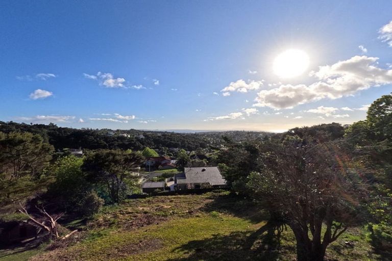Photo of property in 951 East Coast Road, Torbay, Auckland, 0630