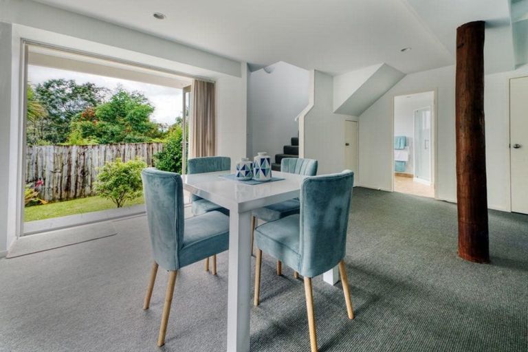 Photo of property in 39 Zefiro Drive, Massey, Auckland, 0614