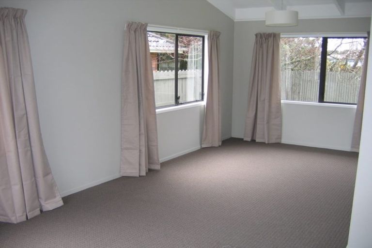 Photo of property in 2/7 Domain Road, Weymouth, Auckland, 2103