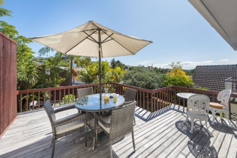Photo of property in 19 Maxwelton Drive, Mairangi Bay, Auckland, 0630