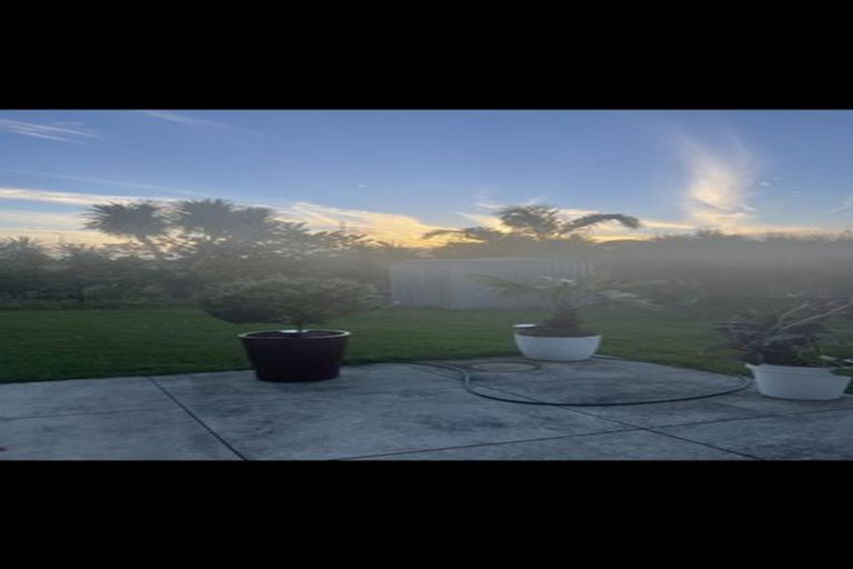 Photo of property in 589d Great South Road, Rosehill, Papakura, 2113