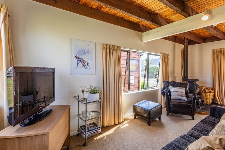 Photo of property in 1 Park Lane, National Park, Owhango, 3989