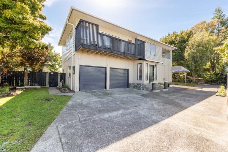 Photo of property in 7 Livet Place, Papakowhai, Porirua, 5024