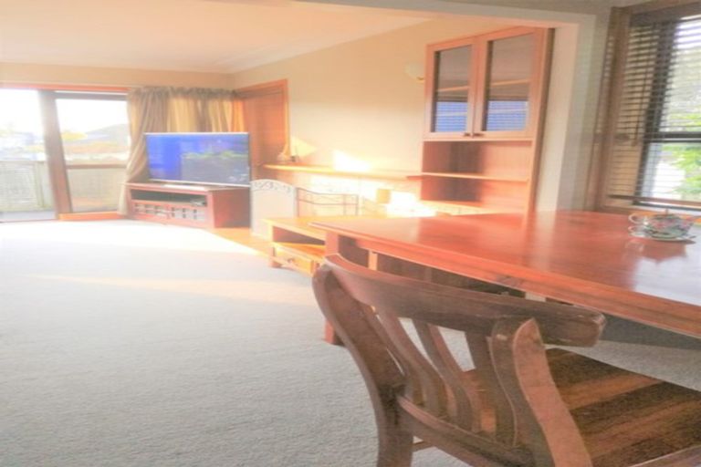 Photo of property in 51 Devon Road, Bucklands Beach, Auckland, 2012