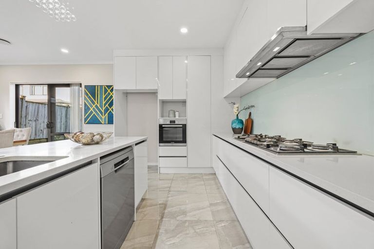 Photo of property in 10 Ballinabreen Road, Flat Bush, Auckland, 2019