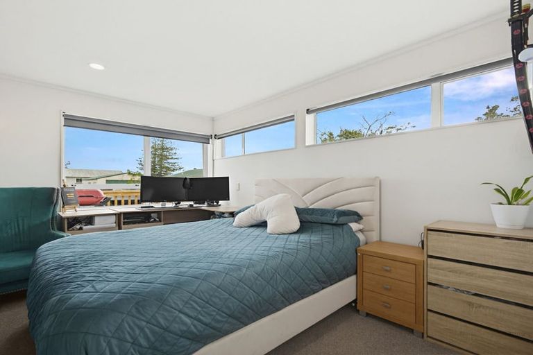 Photo of property in 2/33f Springs Road, Parakai, 0830