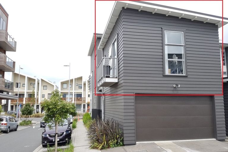 Photo of property in 1/19 Hauraki Crescent, Pinehill, Auckland, 0632