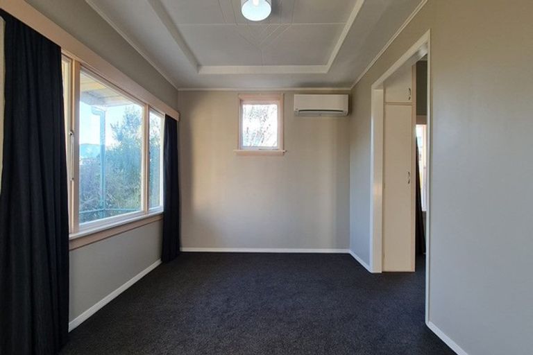 Photo of property in 10 Coronation Street, Waimate, 7924