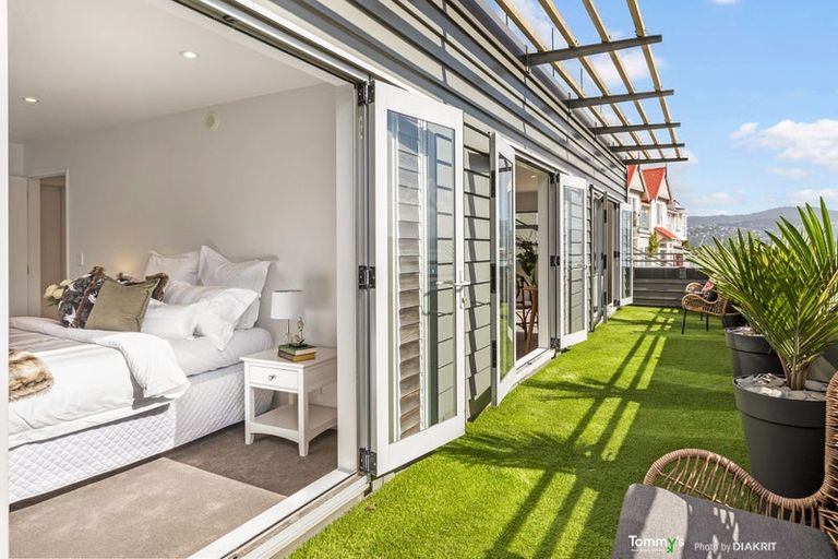 Photo of property in 3/14 Oriental Terrace, Oriental Bay, Wellington, 6011