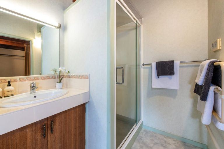 Photo of property in 262a Beach Road, Campbells Bay, Auckland, 0630