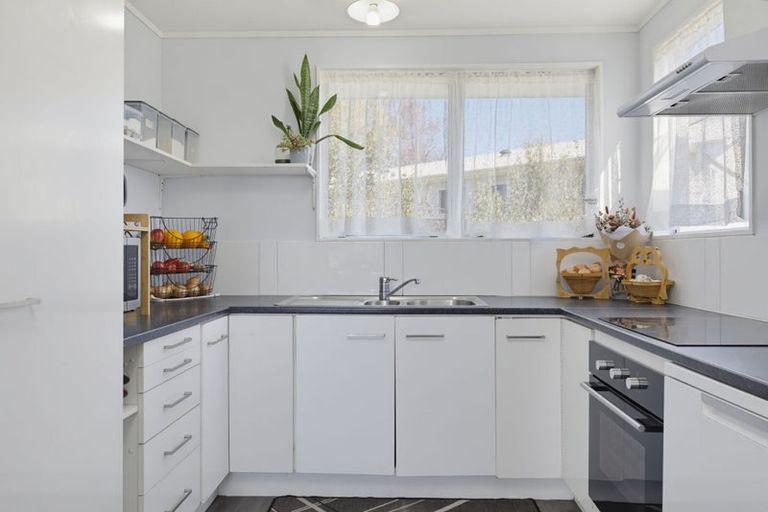 Photo of property in 77 Marshall Avenue, Richmond Heights, Taupo, 3330