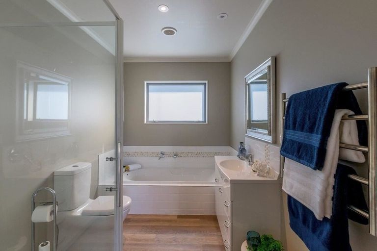 Photo of property in 35 Rauparaha Street, Waikanae Beach, Waikanae, 5036