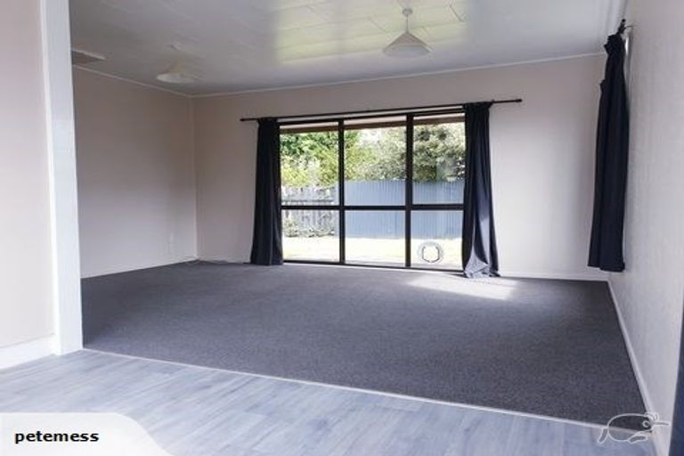 Photo of property in 2/601c Oak Road, Akina, Hastings, 4122