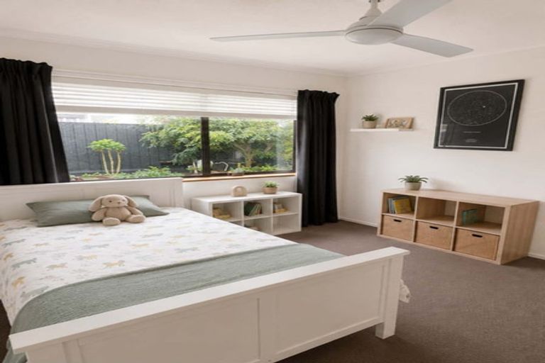 Photo of property in 1/9 Basilton Close, Bucklands Beach, Auckland, 2012