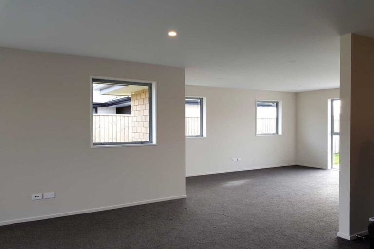 Photo of property in 28 Bradbury Avenue, Rolleston, 7614