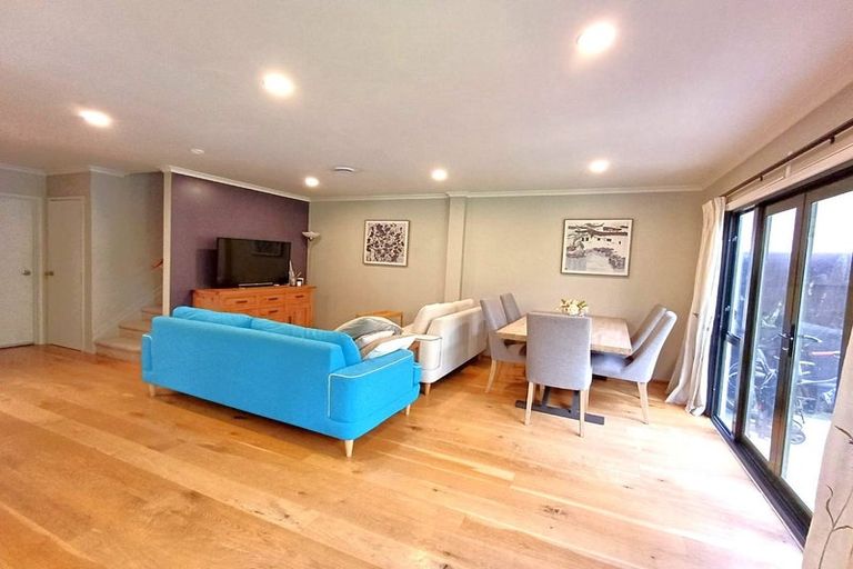 Photo of property in 13 Whitbourne Heights, Manurewa, Auckland, 2105