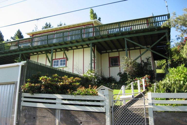 Photo of property in 6 Dudley Road, Lyttelton, 8082