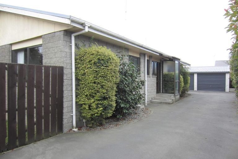 Photo of property in 19 Factory Road, Belfast, Christchurch, 8051