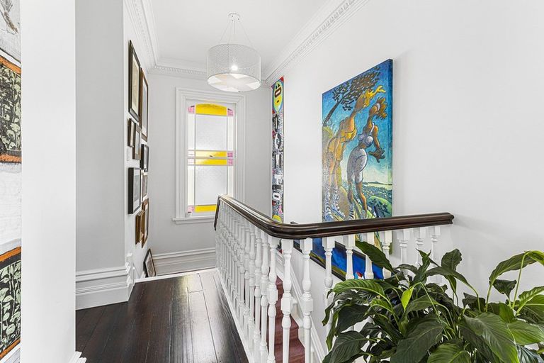 Photo of property in 89 Brougham Street, Mount Victoria, Wellington, 6011