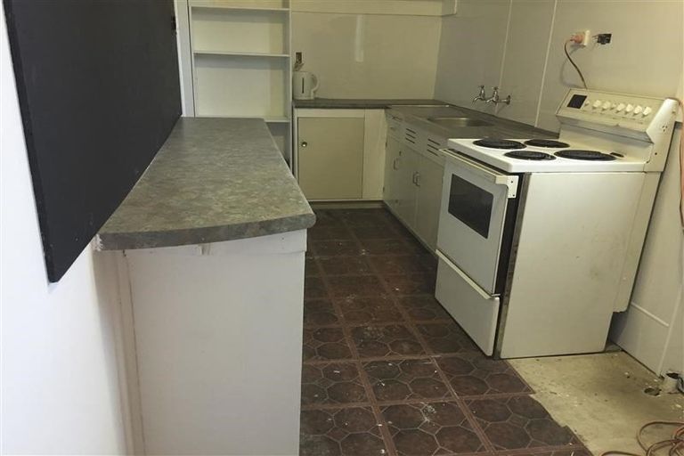 Photo of property in 24 Gossling Street, Okato, 4335