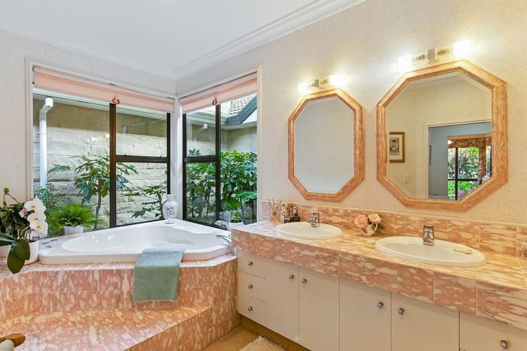 Photo of property in 7 Maple Lane, Waikanae, 5036