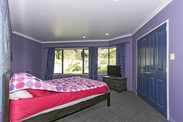 Photo of property in 18 Buckingham Place, Bethlehem, Tauranga, 3110