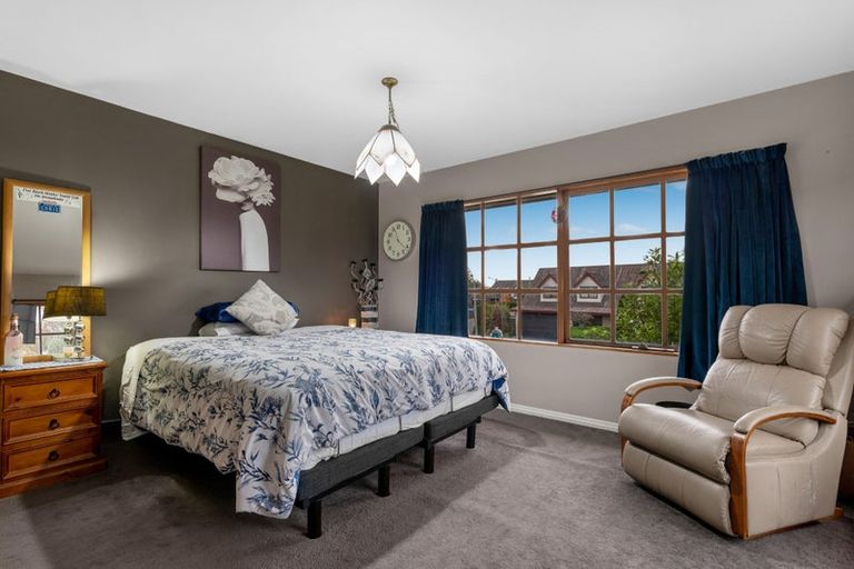 Photo of property in 159 Royal Park Drive, Parklands, Christchurch, 8083