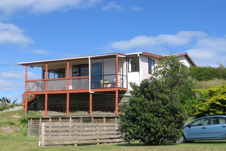 Photo of property in 122 Seabury Avenue, Foxton Beach, Foxton, 4815