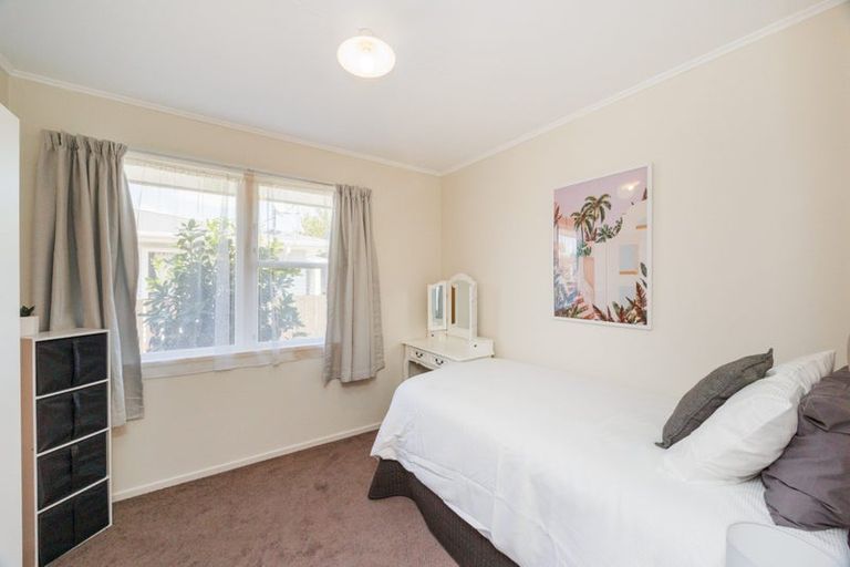 Photo of property in 14 Motuoapa Place, Kelvin Grove, Palmerston North, 4414