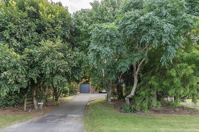Photo of property in 35 Matua Road, Huapai, Kumeu, 0810