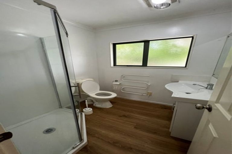 Photo of property in 43 Landvale Court, Browns Bay, Auckland, 0630