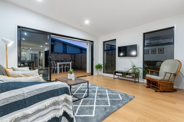 Photo of property in 14 Pimelea Street, Papamoa Beach, Papamoa, 3118