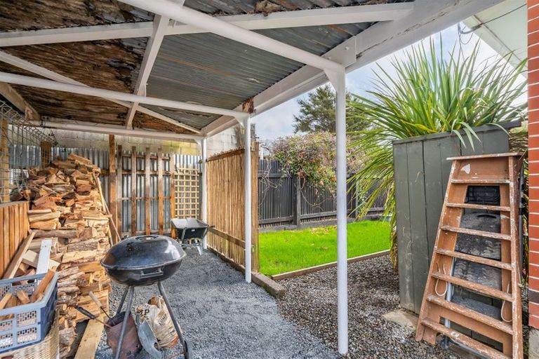 Photo of property in 2/68a Seddon Street, Wallaceville, Upper Hutt, 5018