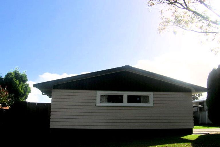 Photo of property in 147 Tremaine Avenue, Westbrook, Palmerston North, 4412