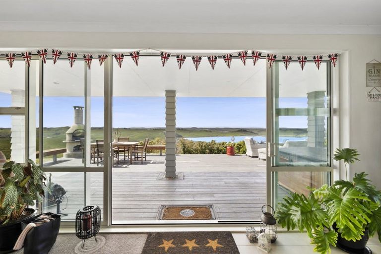 Photo of property in 281 Linton Road, Maungaturoto, 0583