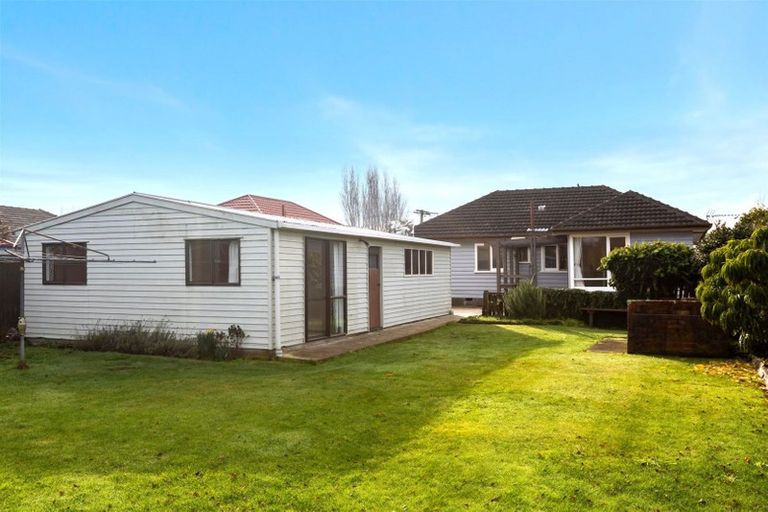 Photo of property in 27 Kenwyn Avenue, St Albans, Christchurch, 8052