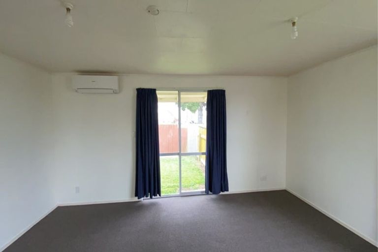 Photo of property in 353 Flaxmere Avenue, Flaxmere, Hastings, 4120