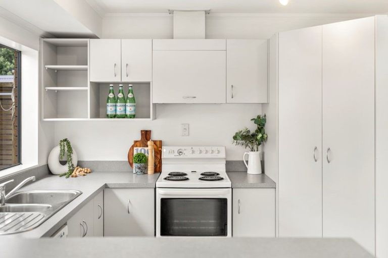 Photo of property in 11 Reef Avenue, Papamoa Beach, Papamoa, 3118