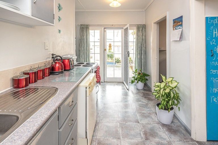 Photo of property in 28 Kawatiri Avenue, Gonville, Whanganui, 4501