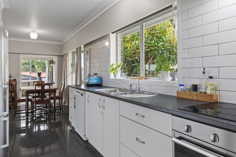 Photo of property in 3 Cardiff Street, Pukekohe, 2120