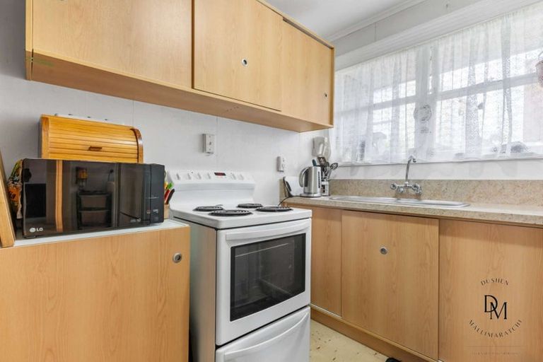 Photo of property in 2/8 Fraser Road, Papatoetoe, Auckland, 2025