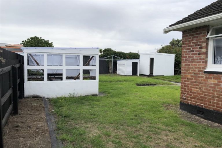Photo of property in 180 Puriri Street, Castlecliff, Whanganui, 4501