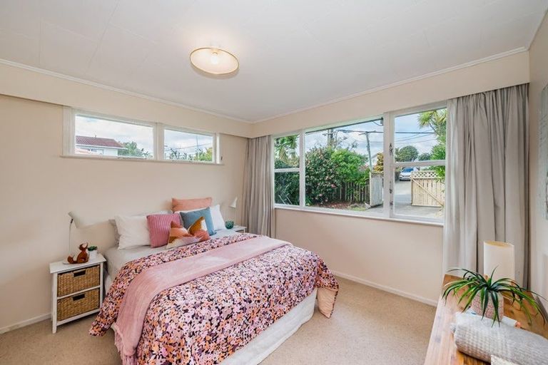 Photo of property in 53 Gray Avenue, Paraparaumu Beach, Paraparaumu, 5032