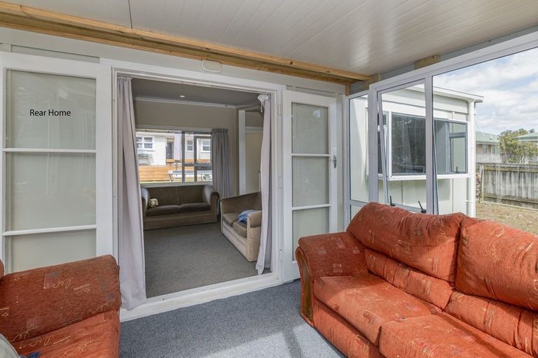 Photo of property in 16 Reeve Street, Levin, 5510