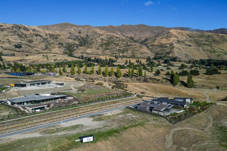 Photo of property in Meadowstone Alpha Series, 8 Tiffany Lane, Wanaka, 9305