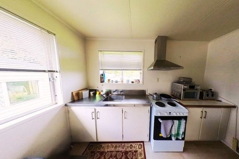 Photo of property in 6a Primrose Street, Raglan, 3225