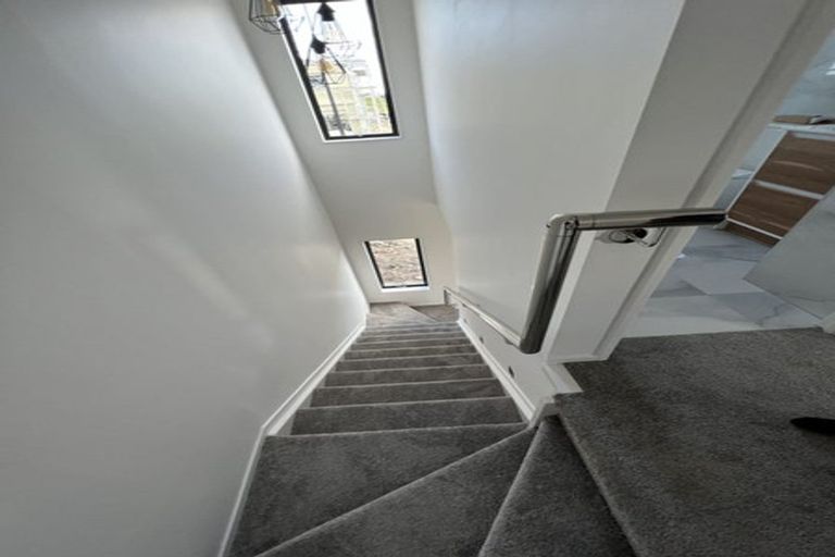 Photo of property in 41b Crestview Rise, Papakura, 2110