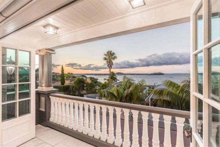 Photo of property in 9 Karori Crescent, Orakei, Auckland, 1071